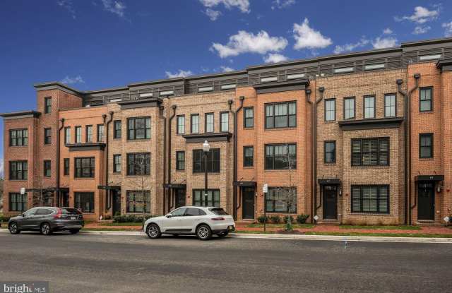 419 S PAYNE STREET - 419 South Payne Street, Alexandria, VA 22314