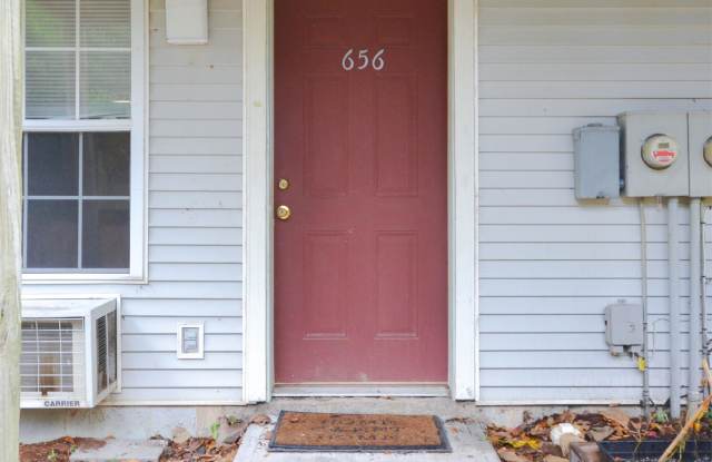 656 W. Adams St. photos photos