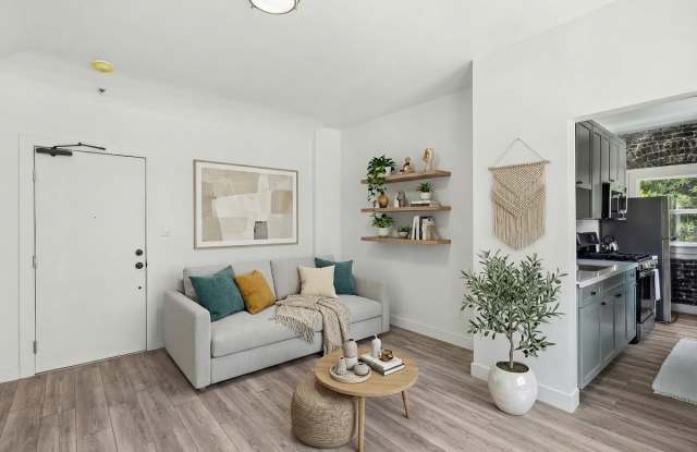 3218 Sunset Boulevard Gallery 2