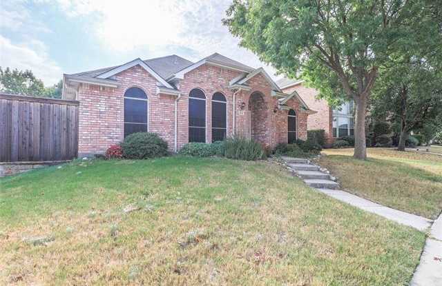 813 Hudson Bay Court Gallery 2