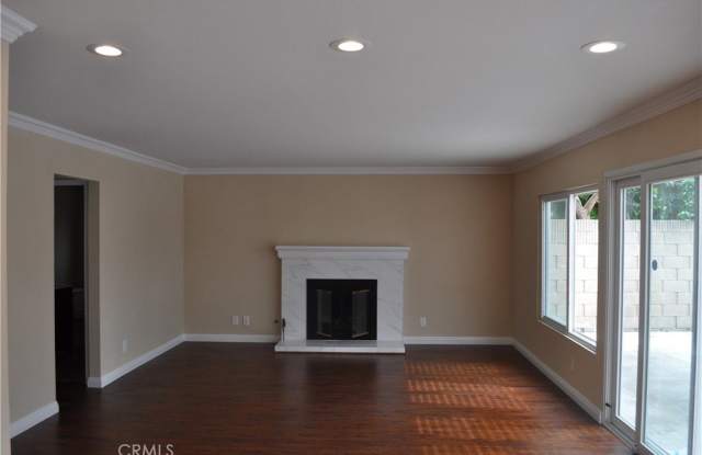 16318 Still Knoll Lane Gallery 3
