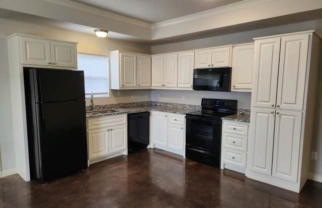 11701 La Estrada Drive - A Gallery 4