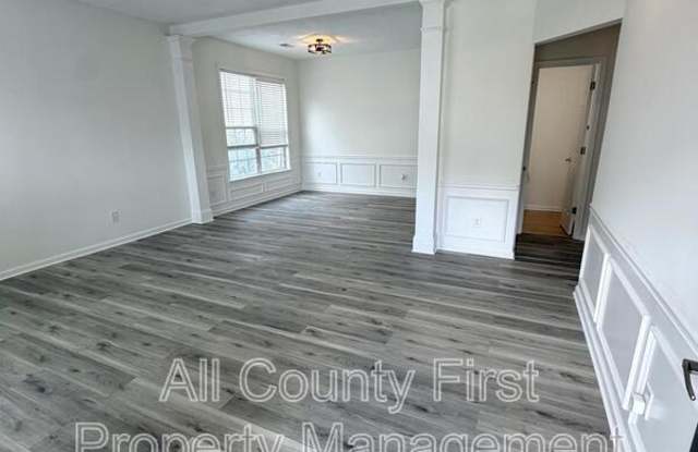 2548 Davenham Ln Gallery 2
