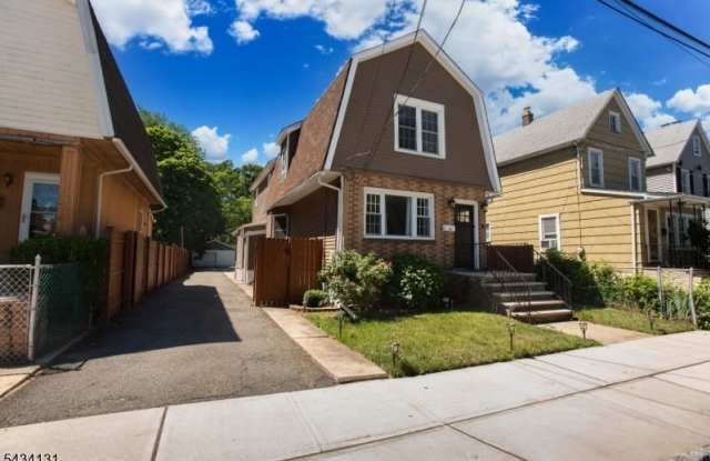 138 Jerome Pl photos photos
