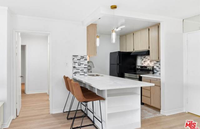 7740 Redlands St photos photos
