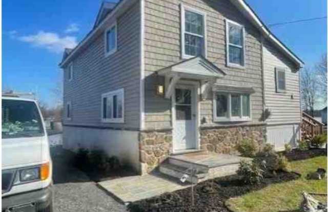 603 HAUNTED Lane Gallery 2