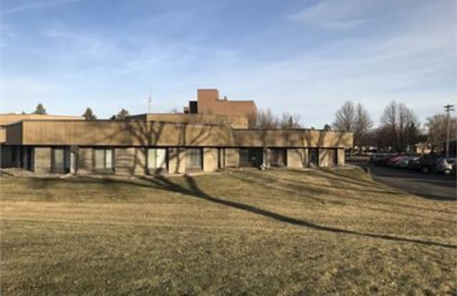 325 33rd Ave Suite 108 - 325 33rd Avenue North, St. Cloud, MN 56303