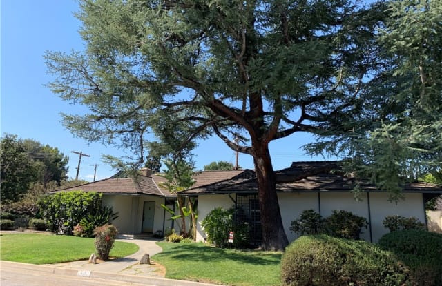 455 San Juan Place - 455 San Juan Place, Pasadena, CA 91107