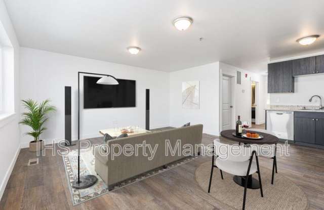 485 S. 38th Ave. photos photos