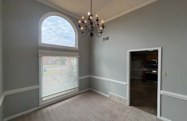Charming 3-Bedroom Home + Game Room / Office Gallery 3