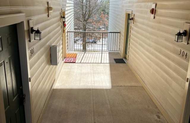 1060 GARDENVIEW Loop Gallery 4