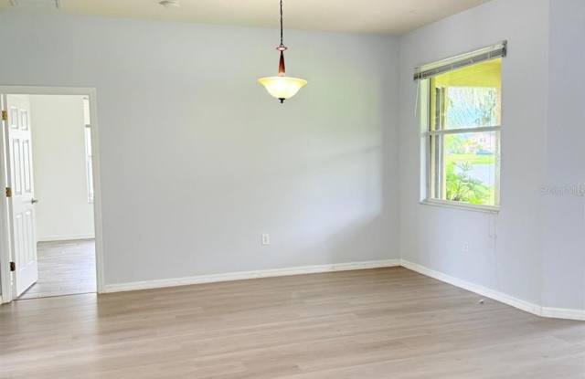 1905 FAIRWAY Loop Gallery 4