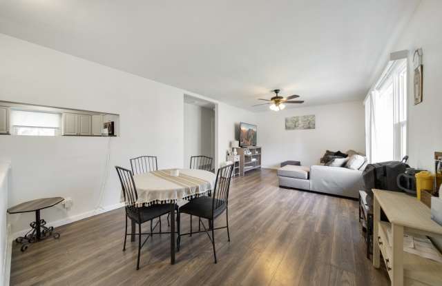 3615 Greenwood Avenue Gallery 4