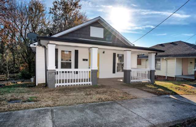2 Bedroom Home For Rent Near The Old Train Station! Gallery 4