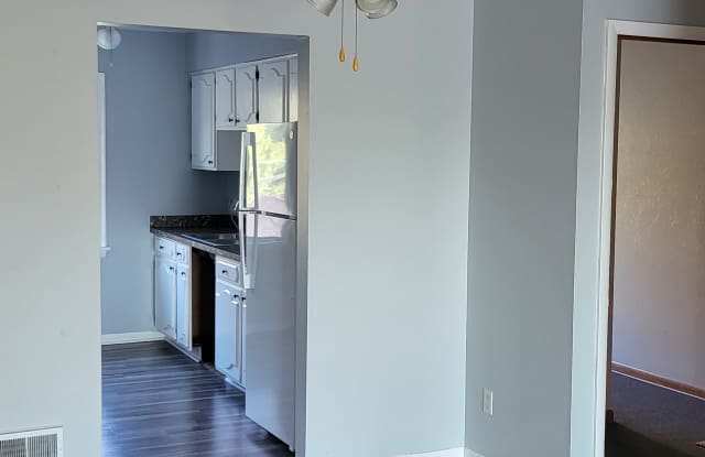 4328 West Bancroft Street Gallery 4