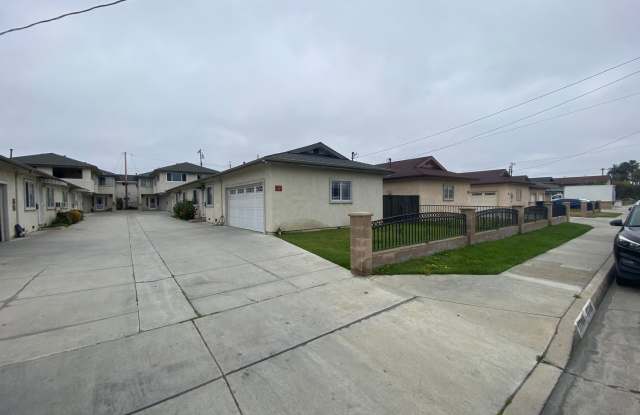 Very Spacious 3 Bedroom Artesia House for Rent w/ 3 Car Garage! Gallery 2