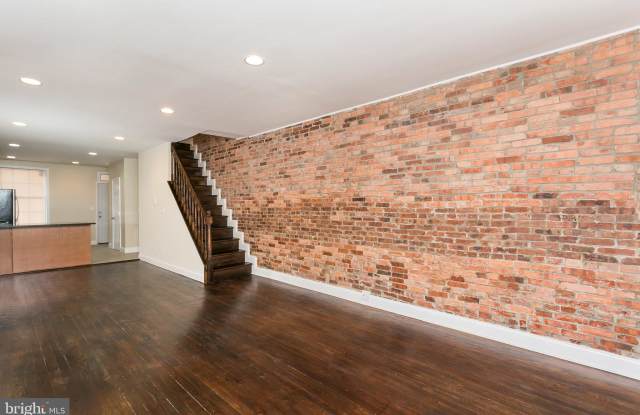 302 E 27TH STREET Gallery 4
