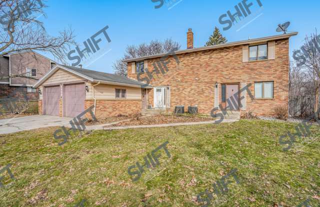 3905 Camelot Drive Southeast - 3905 Camelot Drive Southeast, Grand Rapids, MI 49546