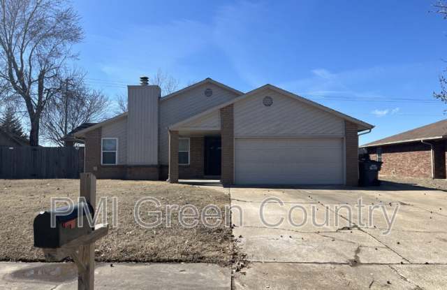11506 S Franklin Ave - 11506 South Franklin Avenue, Jenks, OK 74037