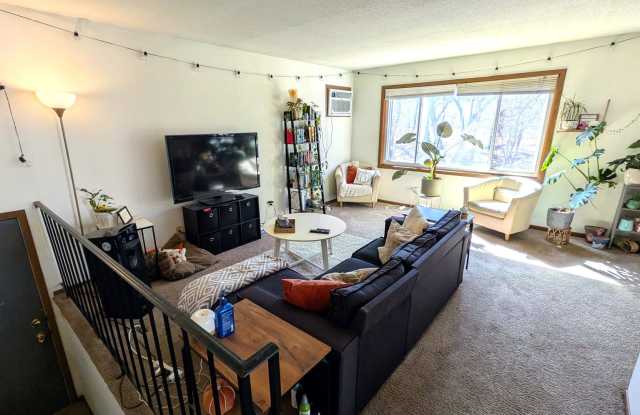 Spacious 3-Bedroom -- Available July 1st! photos photos