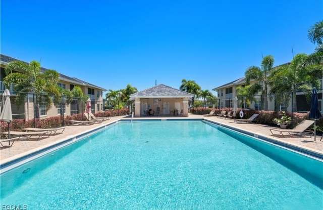8423 Bernwood Cove Loop unit: 403 photos photos