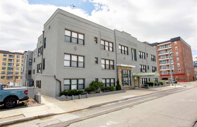 302 E Broadway photos photos