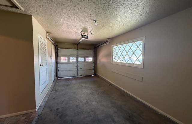 4313 58th Street - 1 Gallery 4
