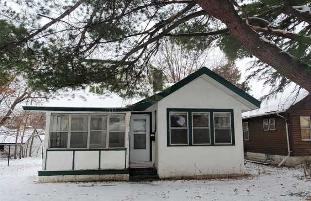 2526 Benjamin Street Northeast - 2526 Benjamin Street Northeast, Columbia Heights, MN 55421