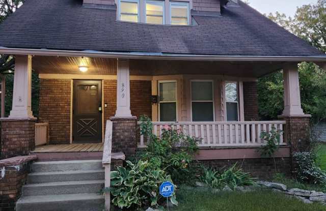 Charming 3-Bedroom Property in Prime Location photos photos