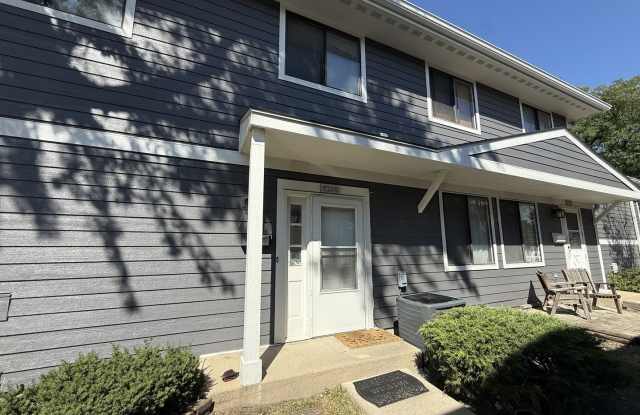 6258 GOLD Circle Gallery 1