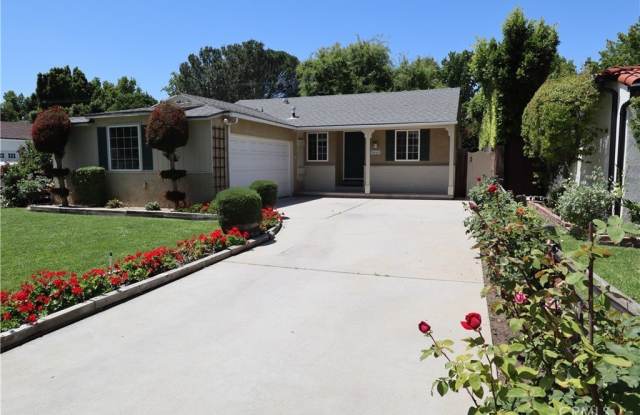 5441 Burnet Avenue Gallery 1