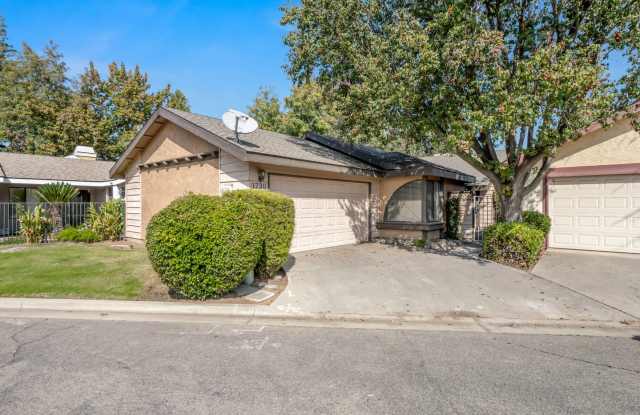 3 Bedroom Home Rent Ready!!! - 1730 East Babcock Avenue, Visalia, CA 93292