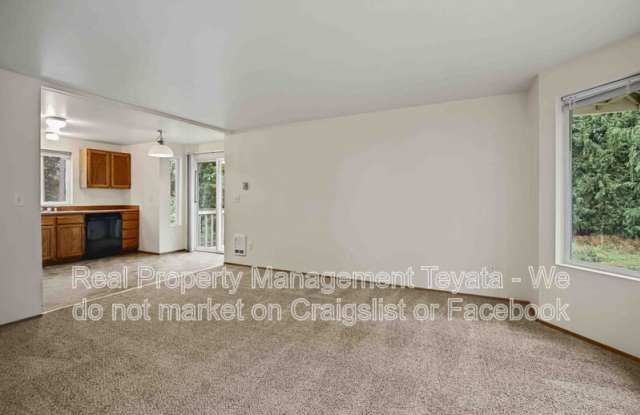 2421 Bickford Ave Gallery 3