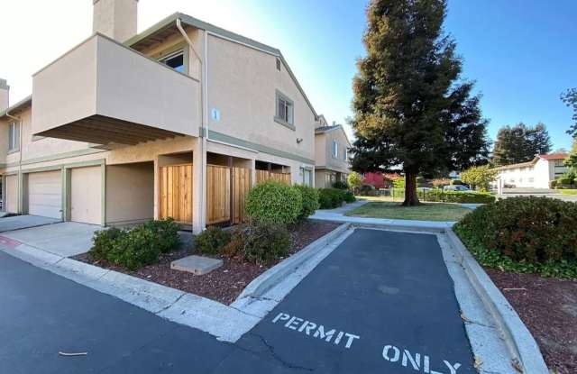 Absolutely Gorgeous 2 Bedroom 1 Bath Condo in Desirable Area of Fremont photos photos