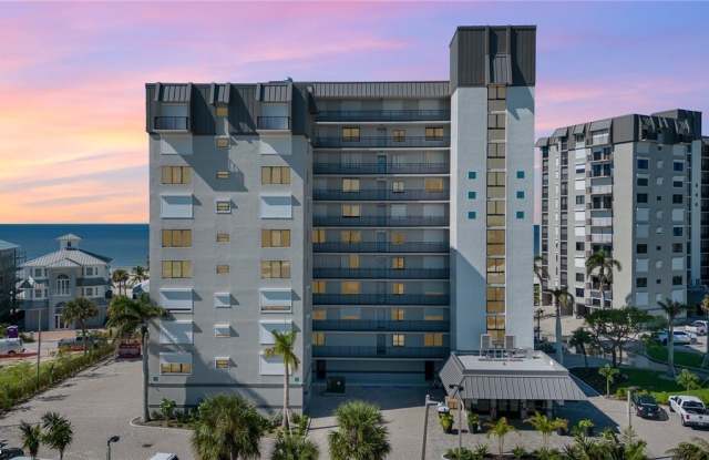 2810 Estero Boulevard Gallery 2