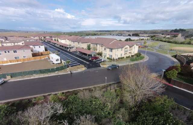 Seabreeze Apartment Homes - www.seabreezeapartmentslompoc.com Gallery 3