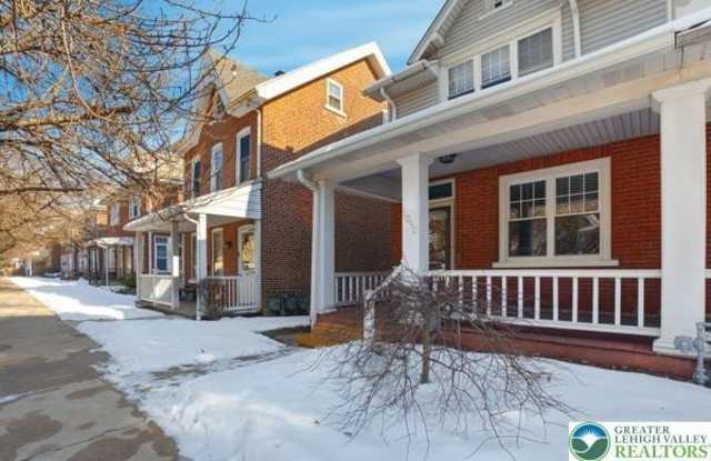 1050 Delaware Avenue photos photos