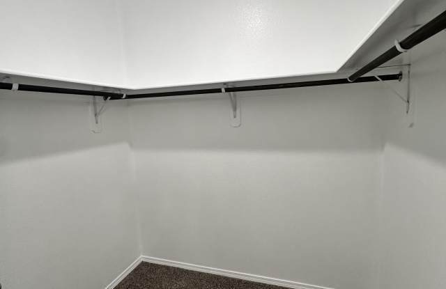 1830 Goldenflare Loop Northeast photos photos