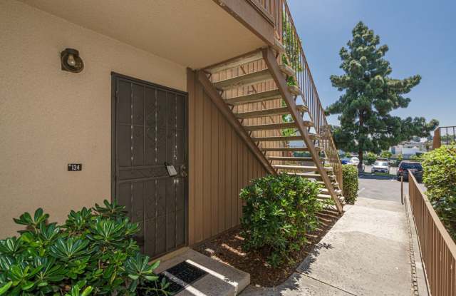 1Bed/1Bath Single Story Condo in La Mesa with several amenities Gallery 2
