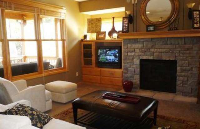 17917 Kindle Ct Gallery 2