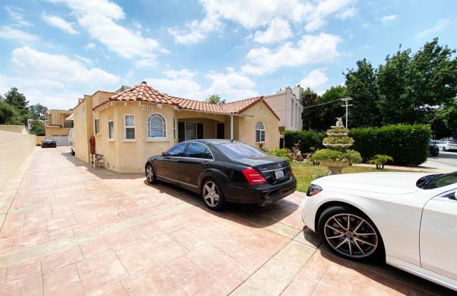1374 E Garfield Avenue - 1374 East Garfield Avenue, Glendale, CA 91205