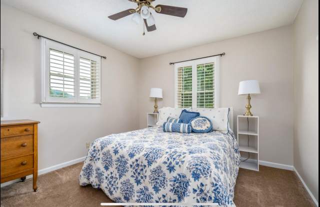 2211 Kipping Street - 2211 Kipping Street, Johnson City, TN 37601