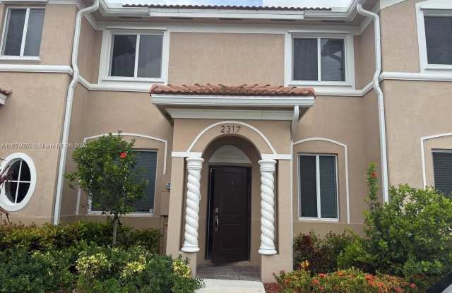 2317 SE 10th St photos photos
