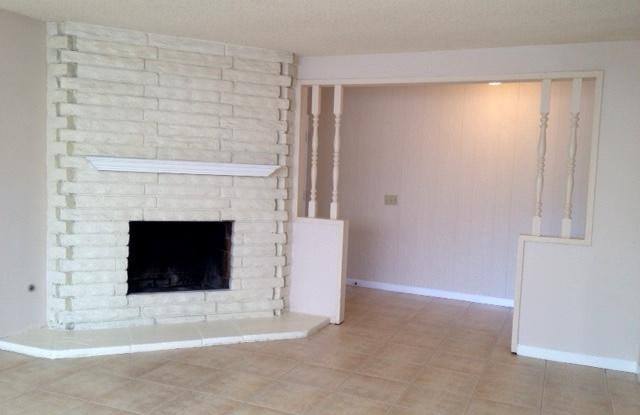 2396 Fitzgerald Road Gallery 2