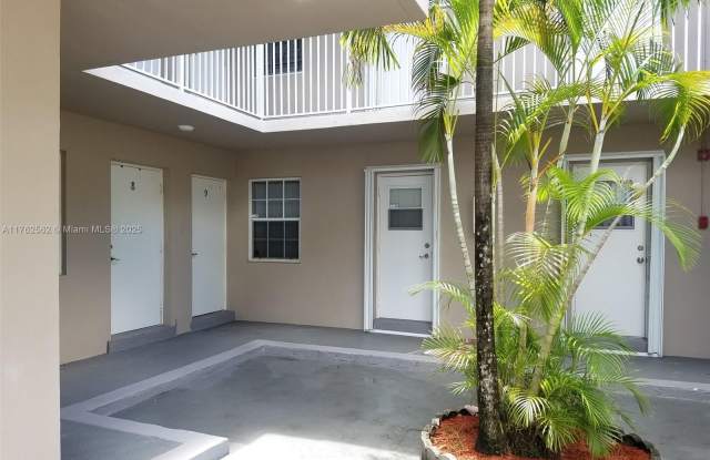 6565 Santona St photos photos