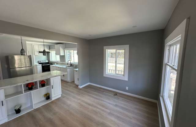 Cozy Santa Cruz Cottage Gallery 3
