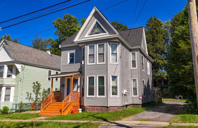 911 Brayton Park Pl - 911 Brayton Park Place, Utica, NY 13502