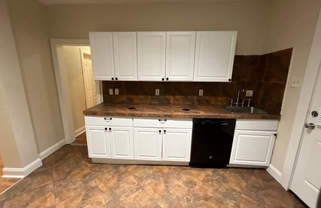 6846 Thomas Blvd. #1 Gallery 4