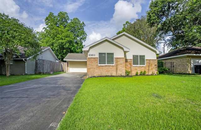 10811 Oasis Drive - 10811 Oasis Drive, Houston, TX 77096