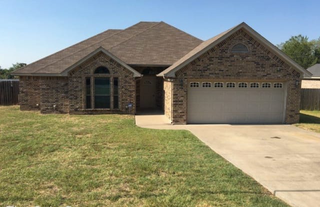 712 Wood Ln - 712 Wood Lane, Azle, TX 76020